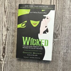 Wicked Book by Gregory Maguire
